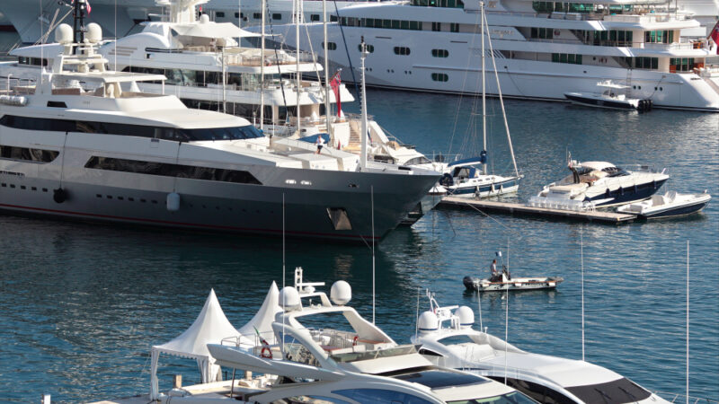 Yachts en escale au port